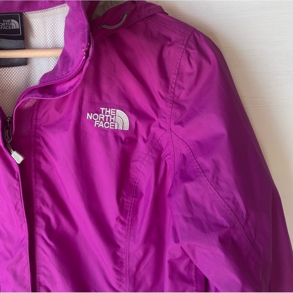 The North Face Magenta Hyvent Rain Jacket Small - Picture 3 of 6